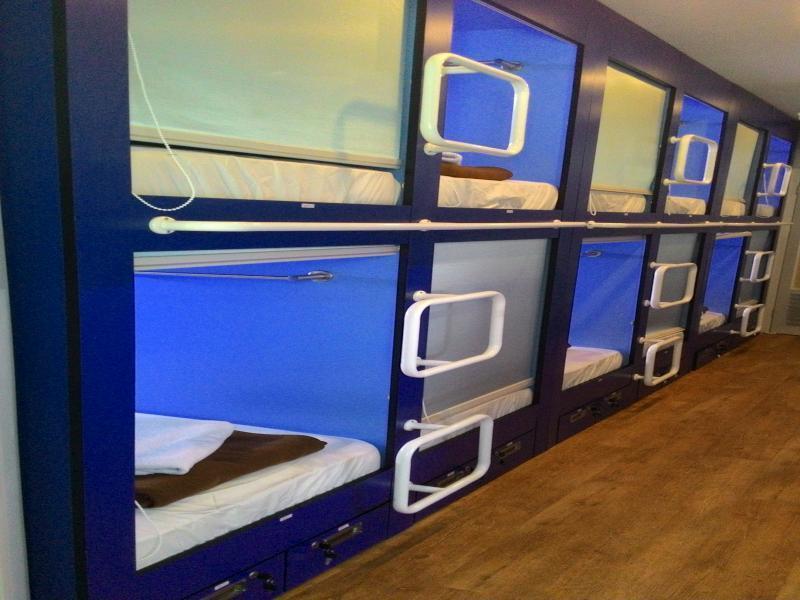 קוטה לומבוק Qb Sleep Capsule Hotel מראה חיצוני תמונה