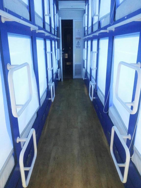 קוטה לומבוק Qb Sleep Capsule Hotel מראה חיצוני תמונה