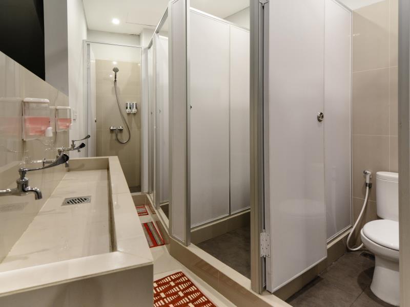 קוטה לומבוק Qb Sleep Capsule Hotel מראה חיצוני תמונה